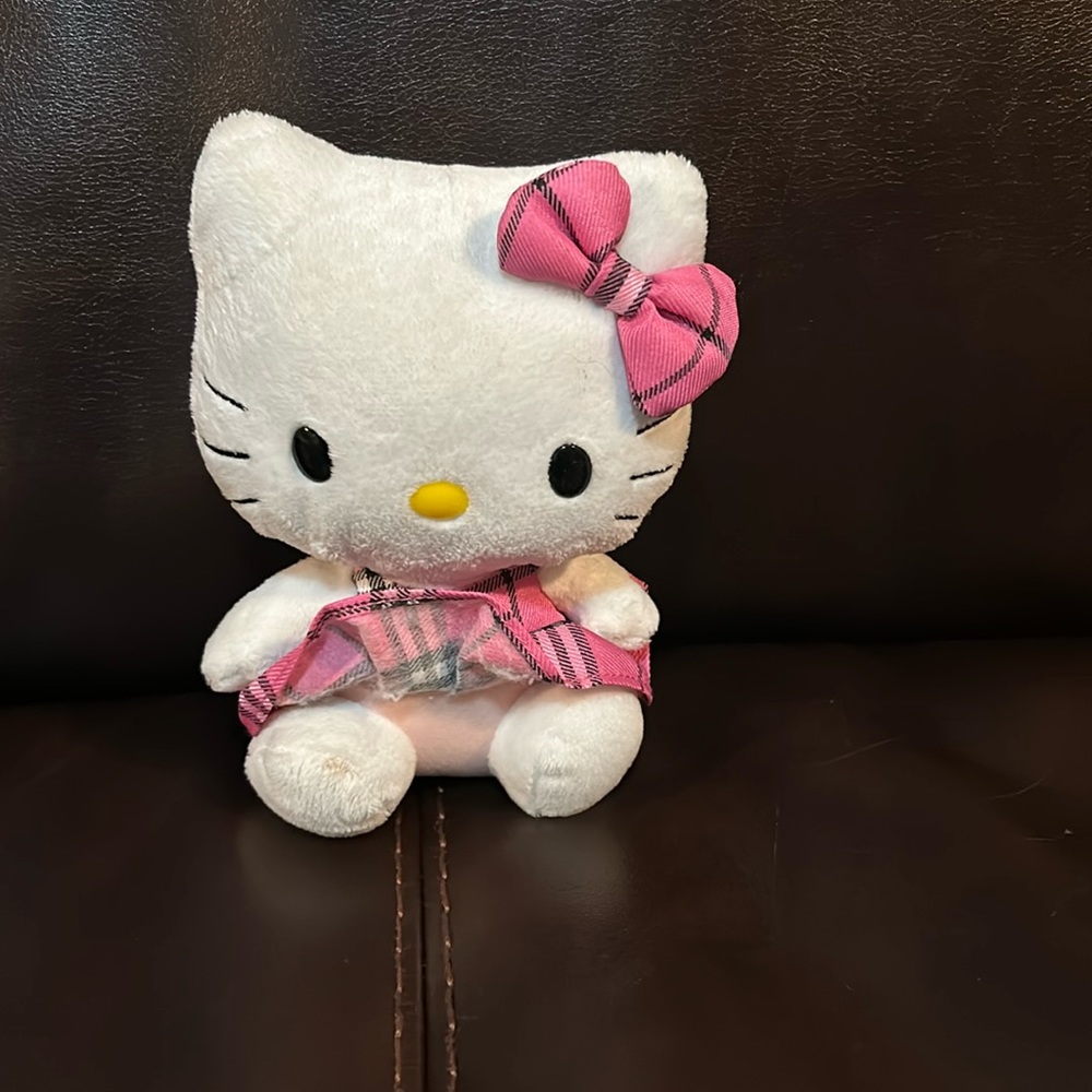 Hello kitty plush